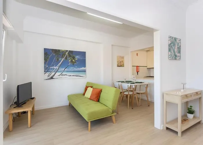 Palm View House
